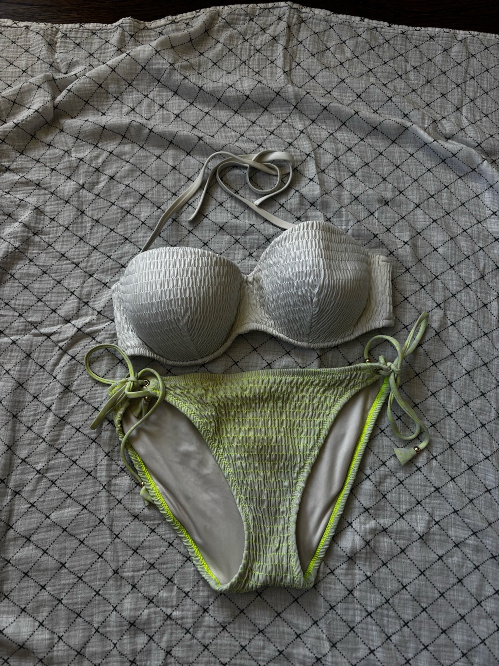 Victoria's Secret Green and White Smocked Two-Piece Bikini top:36D bottoms: L